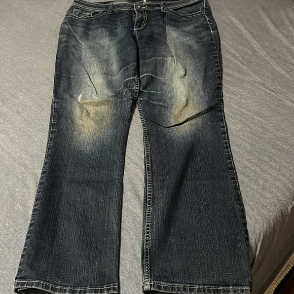 Jennifer Lopez Boot Cut Jeans 16 - Picture 4 of 8